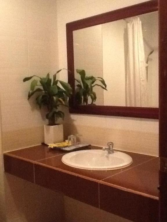 Han Kong Hotel And Restaurant Siem Reap Exterior photo