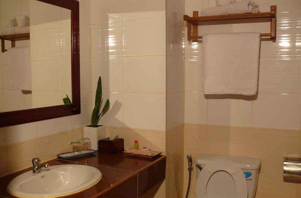 Han Kong Hotel And Restaurant Siem Reap Exterior photo